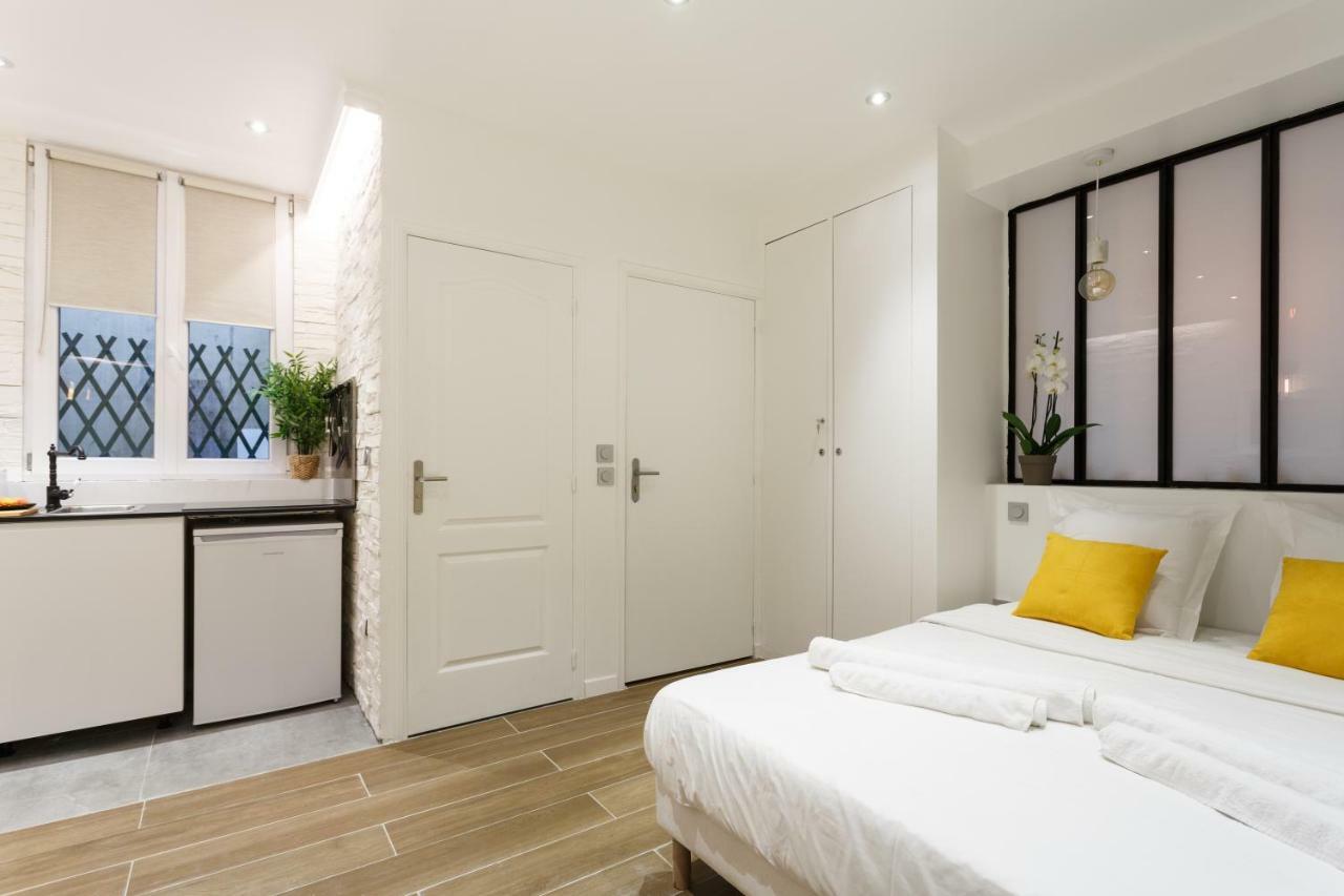 Ferienwohnung Lovely Place In A Quiet Area Between Invalides Et Eiffel Tower Paris Exterior foto