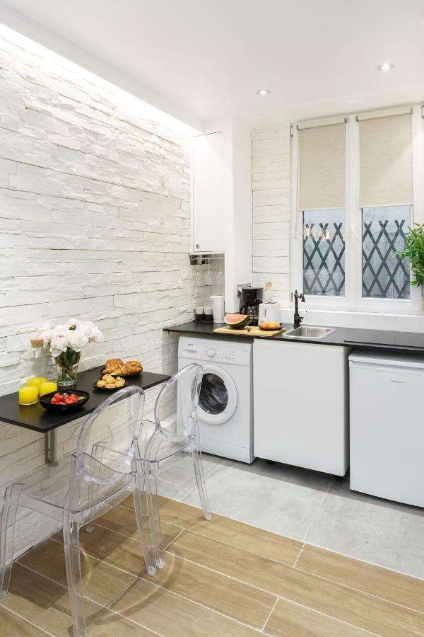 Ferienwohnung Lovely Place In A Quiet Area Between Invalides Et Eiffel Tower Paris Exterior foto